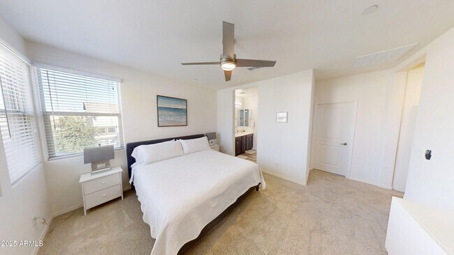 Building Photo - 14870 W Encanto Blvd