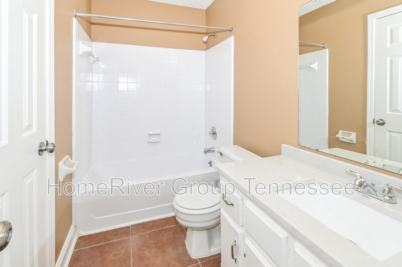 Building Photo - 7391 Hollorn Ln