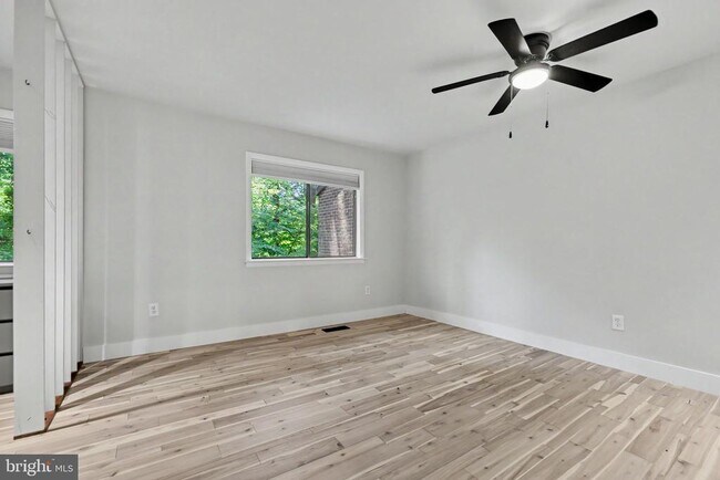 Building Photo - 2105 Glencourse Ln