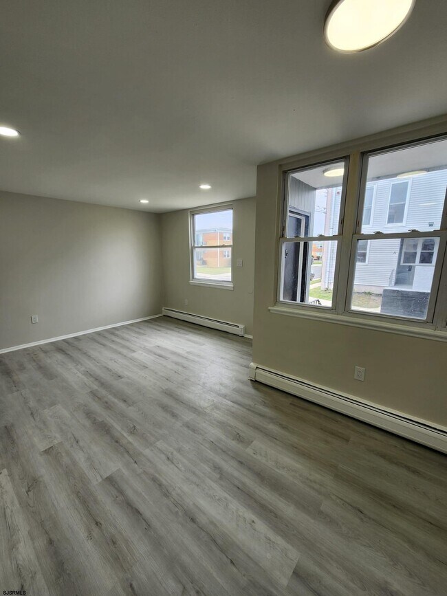 Building Photo - 1805 N Mississippi Ave