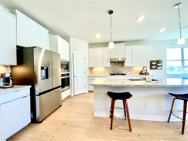 Building Photo - 16028 Cinca Terra Dr