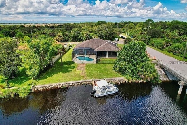 Building Photo - 2008 Proude St