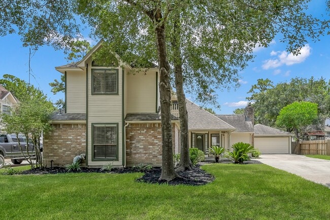 Building Photo - 3519 El James Dr