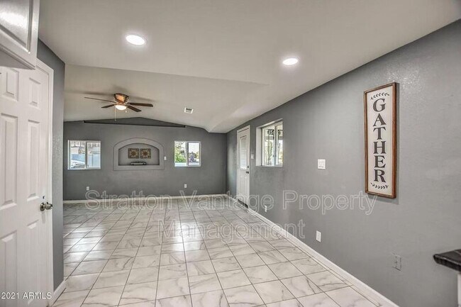 Building Photo - 15620 N Greasewood St