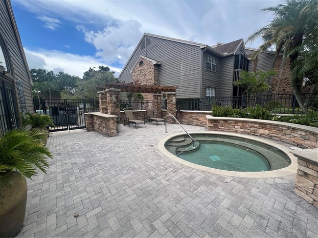 Building Photo - 2500 Winding Creek Blvd