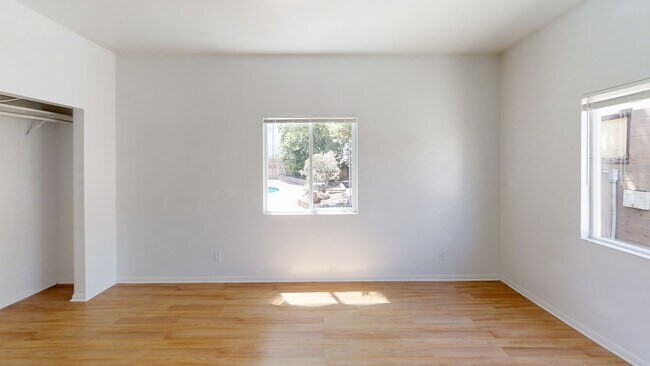 Building Photo - 4840 Art St