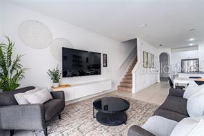 Building Photo - 476 Lake Shore Pkwy