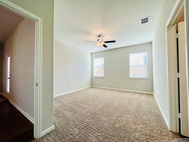 Building Photo - 9210 Foxing Blf