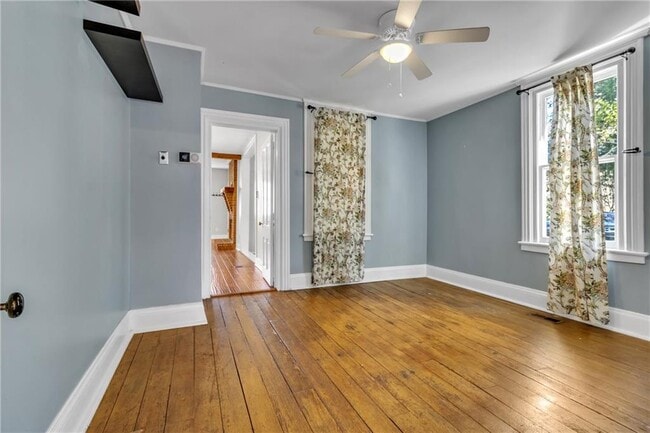 Building Photo - 225 S Park St