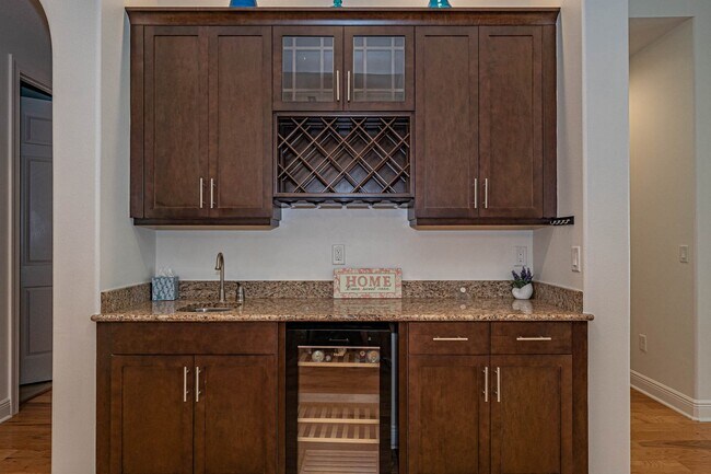 Building Photo - 4229 Diamond Square