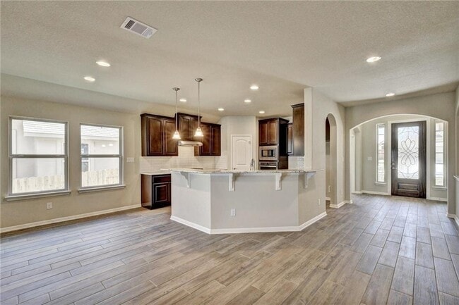 Building Photo - 2208 Cabrillo Path