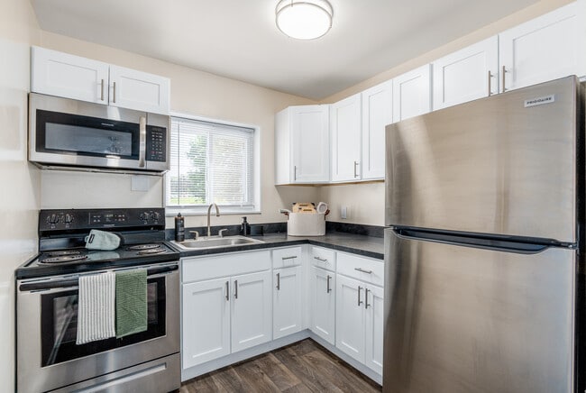 New Kitchens - Norris Hills at Locust Street