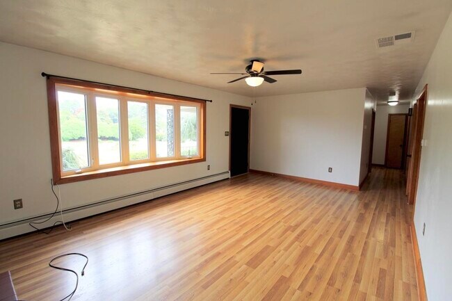 Building Photo - 3966 Port Republic Rd