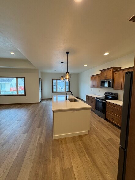 Building Photo - 403 Founders Way