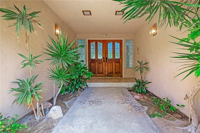 Building Photo - 1731 La Loma Dr