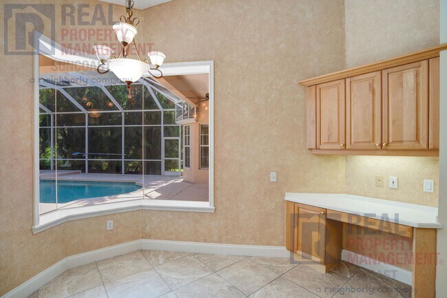 Building Photo - 8009 Waterview Blvd