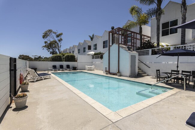 Building Photo - 28711 CA-1