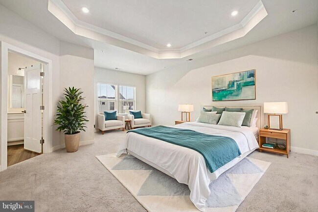 Building Photo - 2528 VERONA Pl