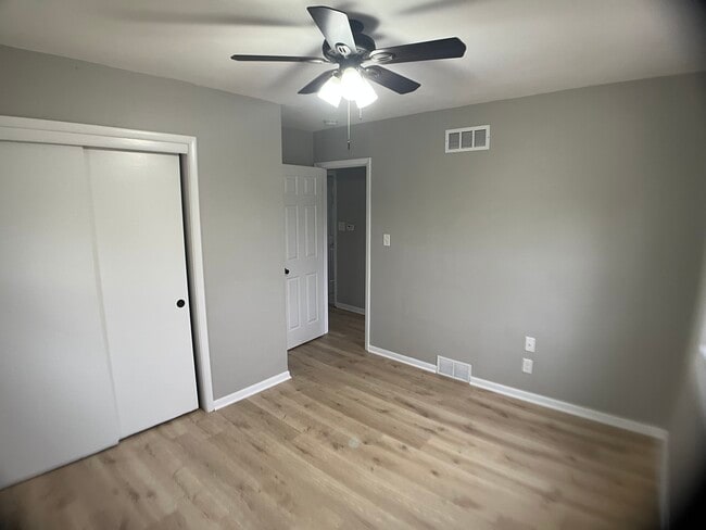 Bedroom 2 - 3935 43rd St