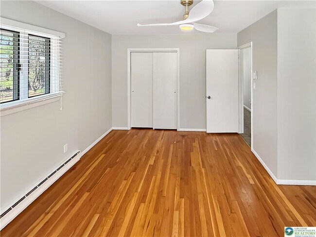 Building Photo - 308 Hemlock Ln