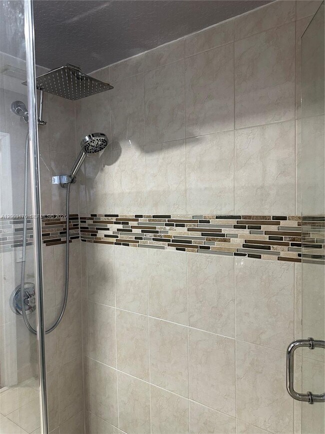 Building Photo - 15981 SW 54th Terrace