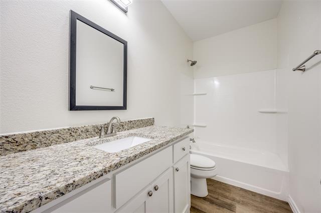 Building Photo - 2901 S Scullin Ave