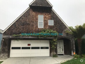 Building Photo - Unique Yacht Harbor 3bed/2bath Home with S...