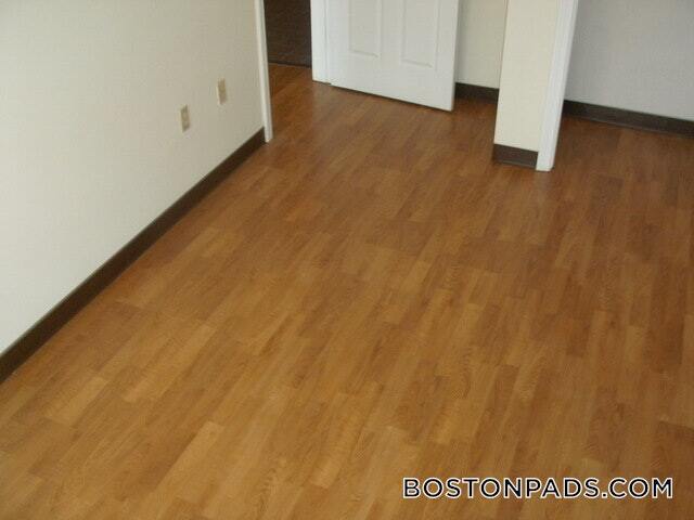 Building Photo - 81 Essex St