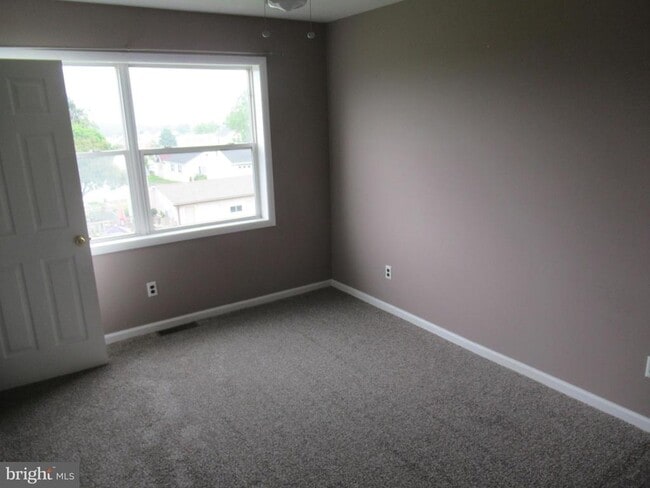 Building Photo - 436 Coates St