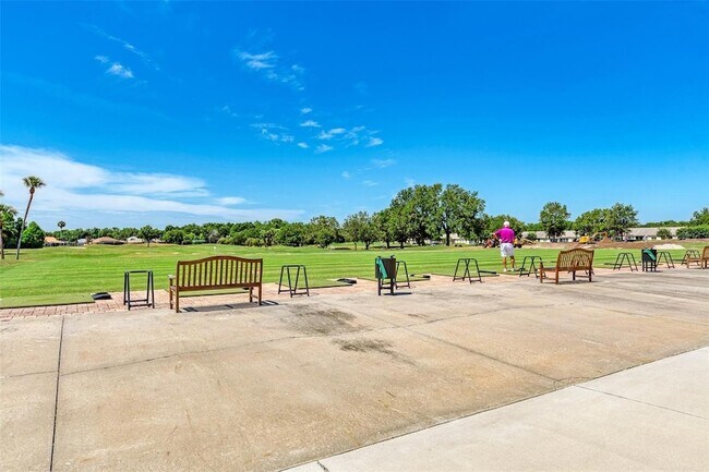 Building Photo - 6606 Pineview Terrace