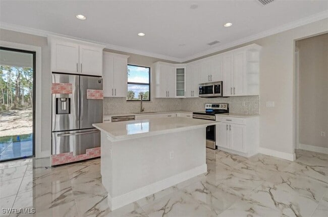 Building Photo - 2436 14th Ave NE