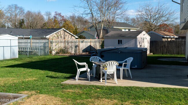 Building Photo - 6 Reno Ct