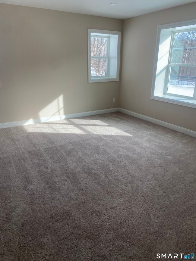 Building Photo - 919 Strongtown Rd