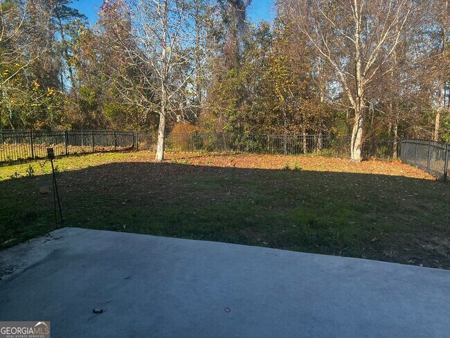 Building Photo - 214 Brooklet Cir