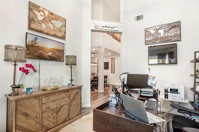 Building Photo - 13814 Russell Ct