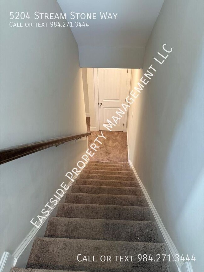 Building Photo - 5204 Stream Stone Way