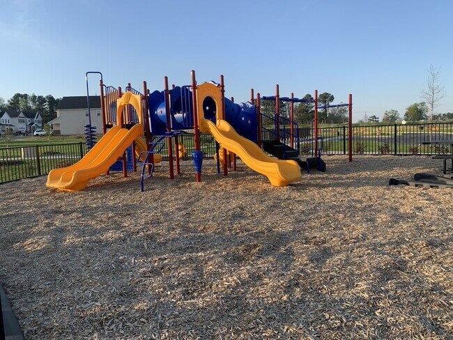 Building Photo - 303 Aster Bloom Ln