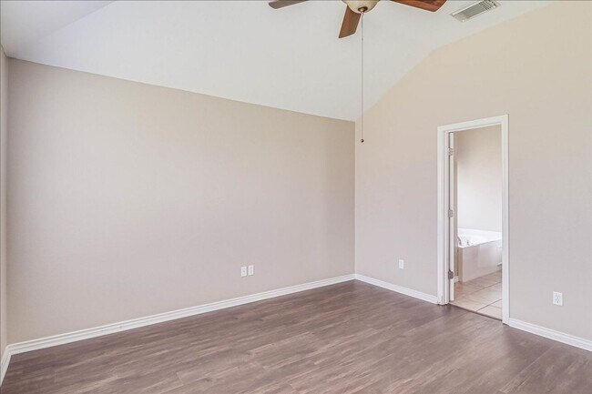 Building Photo - 2317 Tropical Wind Dr