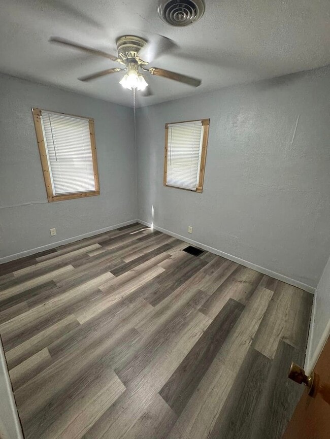 Building Photo - 22792 Kansas Ave