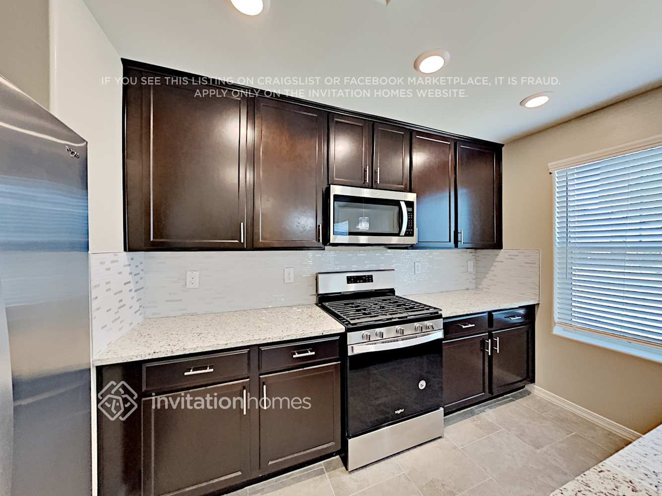 Building Photo - 8015 W Agora Ln