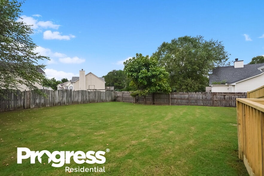 Building Photo - 433 Summer Hill Cir