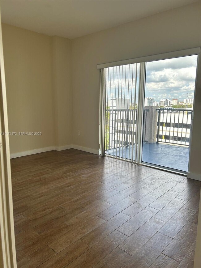 Building Photo - 3410 Coral Wy