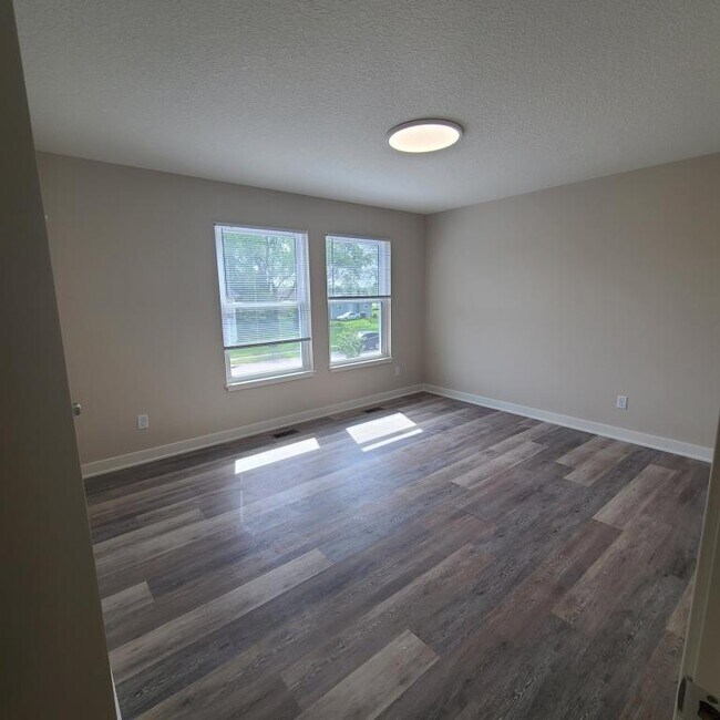Building Photo - 1357 Lofton Way