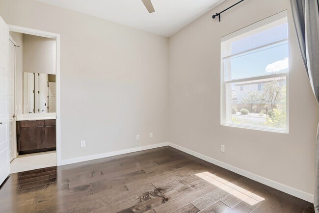 Building Photo - Stunning home with a serene Zen backyard, raised garden beds, fountain and spa!