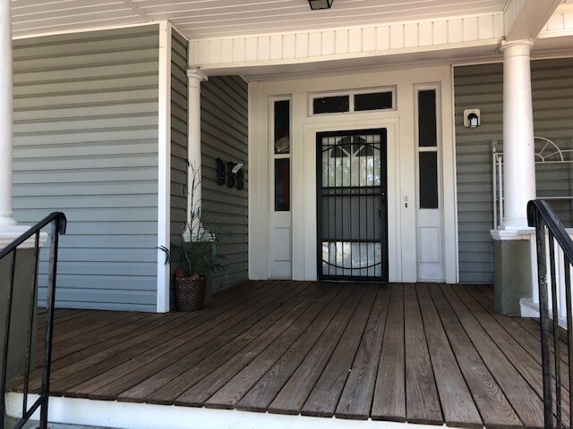 Primary Photo - 803 Pearson St