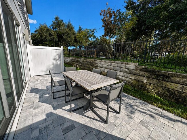 Building Photo - 7821 Spectrum Dr