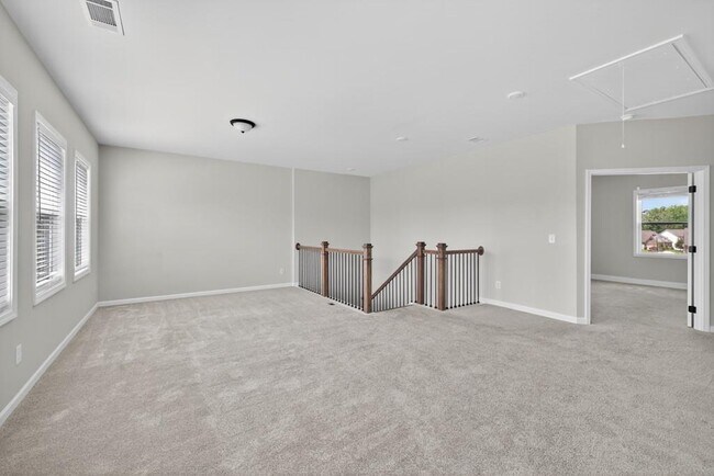 Building Photo - 4407 Silver Oak Dr SW