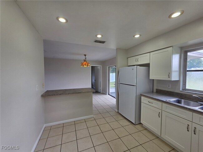 Building Photo - 1507 Medford Pl