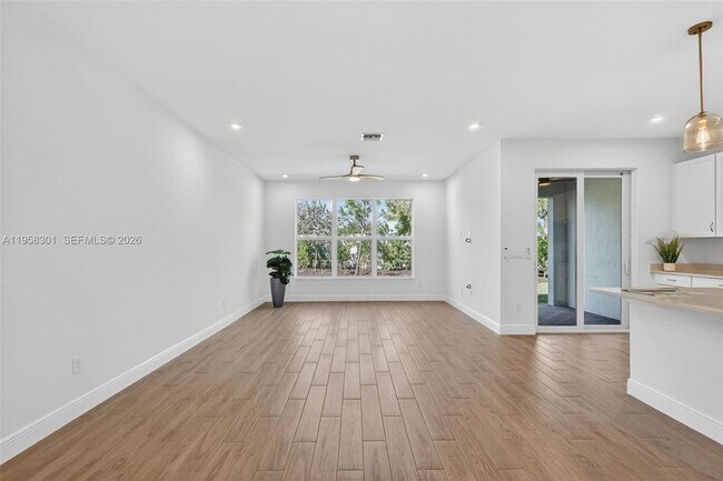 Building Photo - 3595 NW Solange Ct