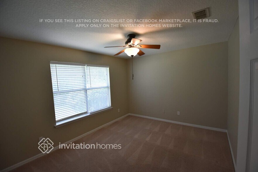 Building Photo - 893 Blackberry Ln